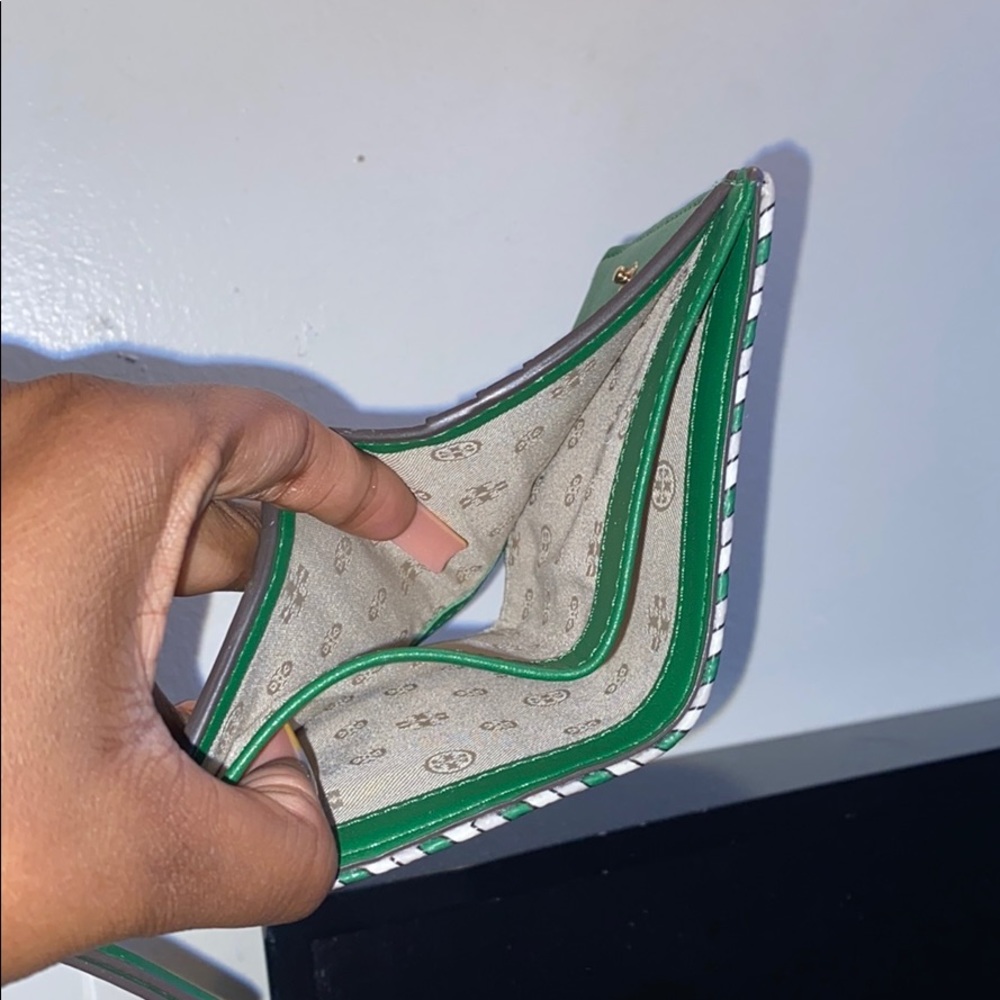 Tory Burch mini wallet - Picture 3 of 4
